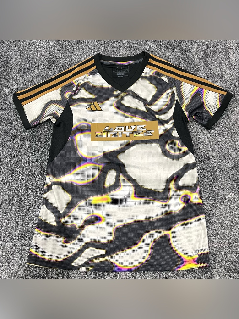 Like new❗️Adidas Tiro Pride women’s jersey size S